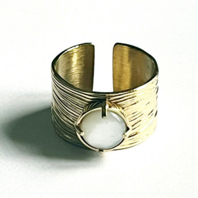 Bague acier doré nacre blanche ZAG